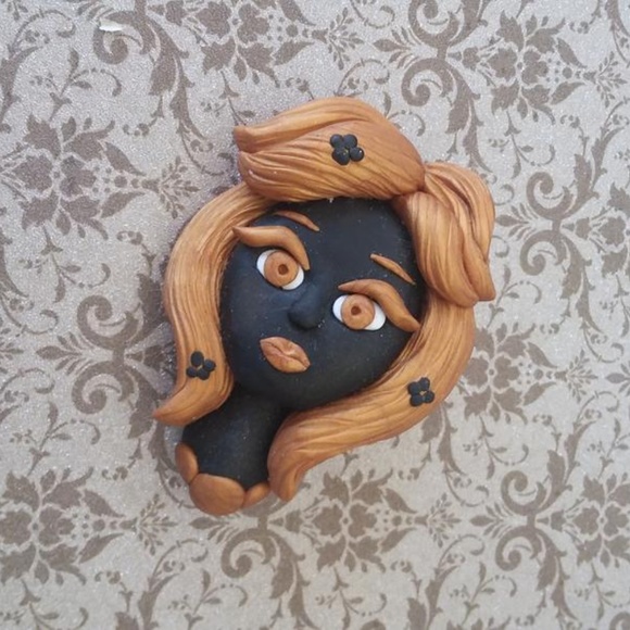 Jewelry - Beautiful Golden Girl And Black Skin Brooch